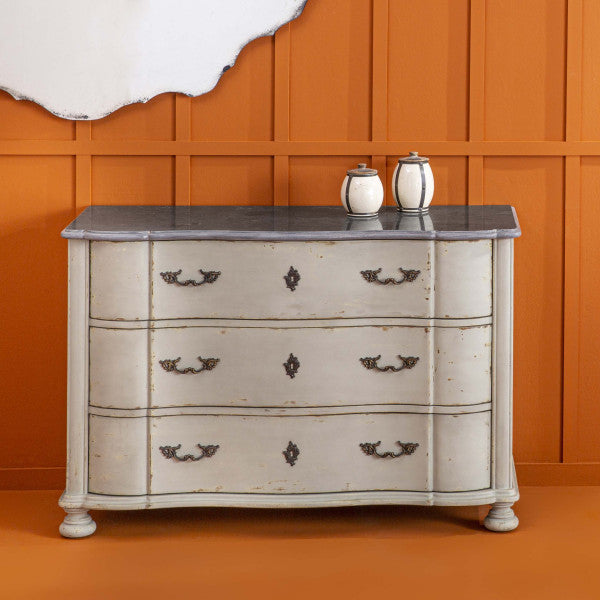 COMMODE EN PIN VIELLI ET PLATEAU PIERRE BLEUE