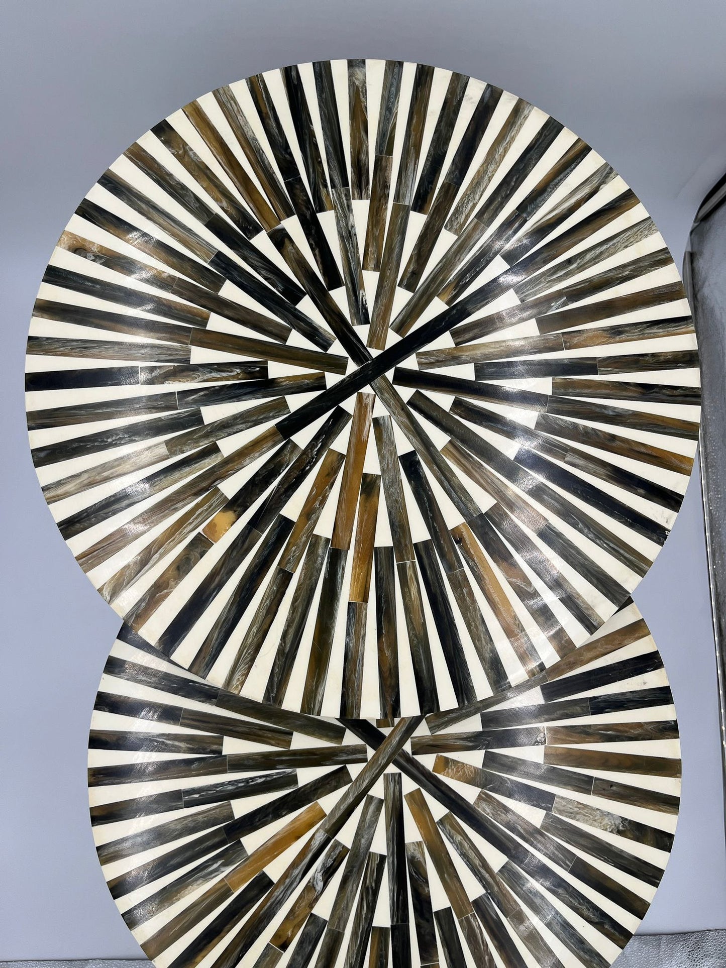 Set de tables gigognes rayées marron et ivoire