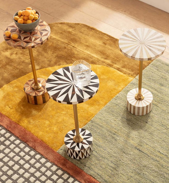 PETITE TABLE D'APPOINT EN RESINE